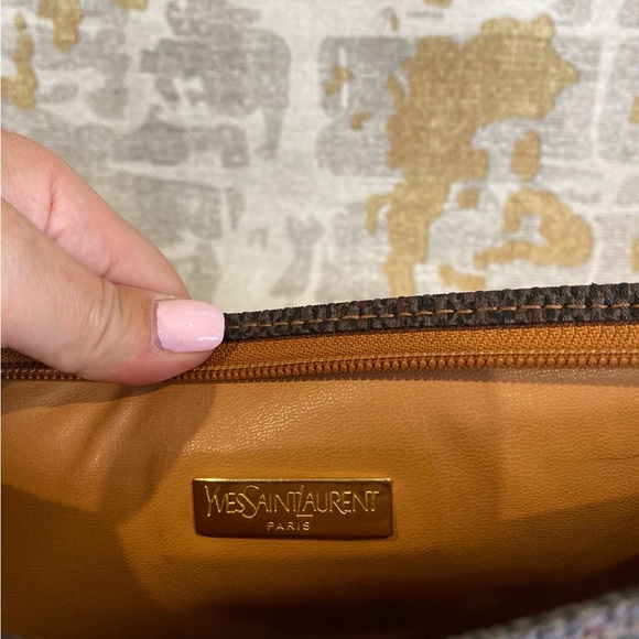Yves Saint Laurent Vintage Pouch - Picture 6 of 7